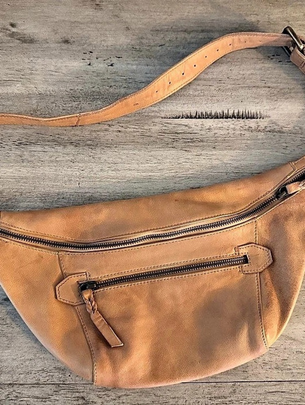 RPS Leather Light Tan Crossbody Bag